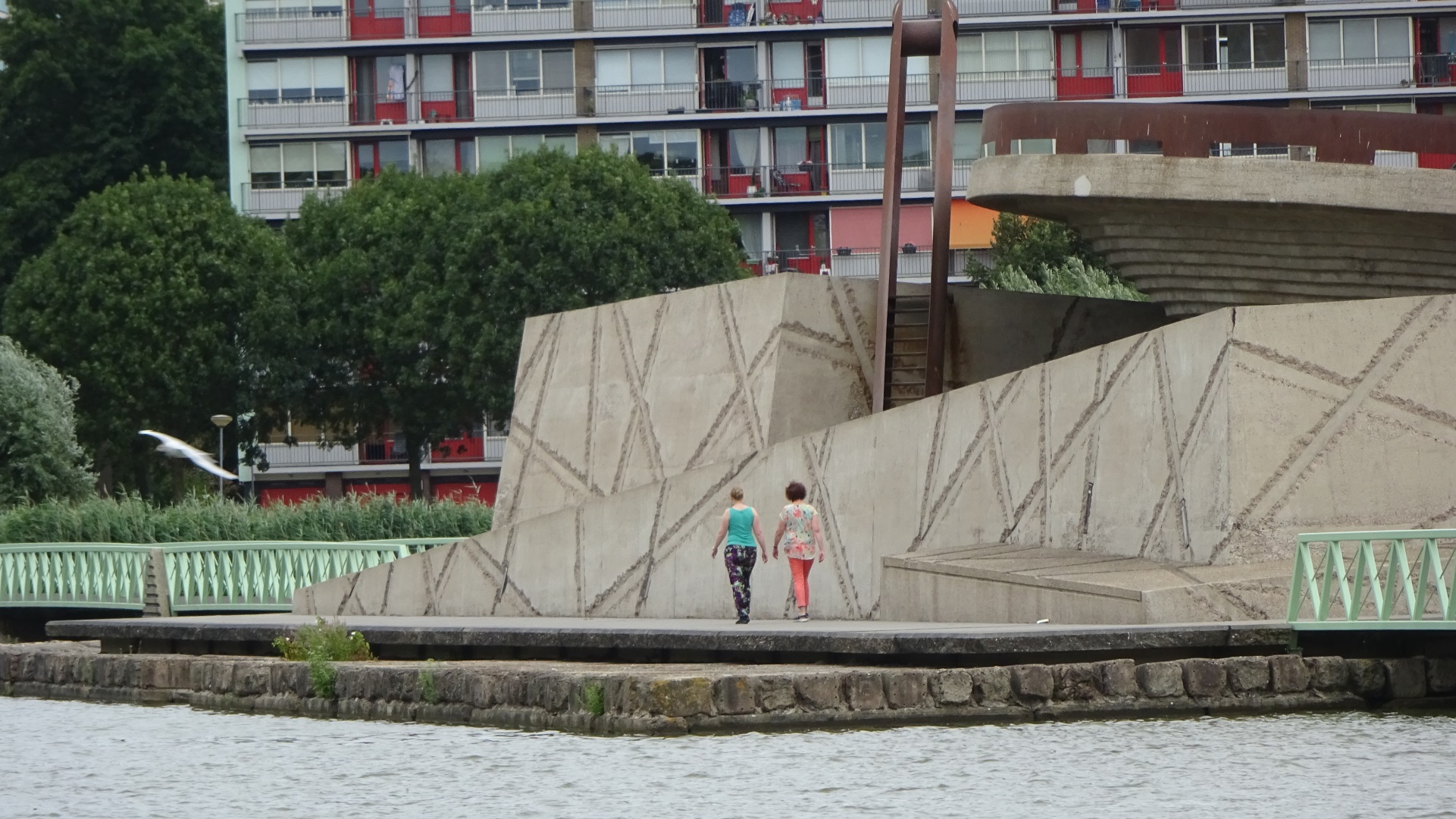 Kunstwerk laagste punt van Nederland