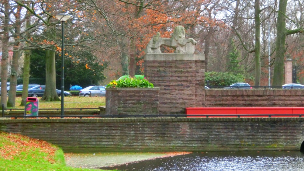 herinneringsbank van de trouwerij van Prinses Juliana en prins Bernhard