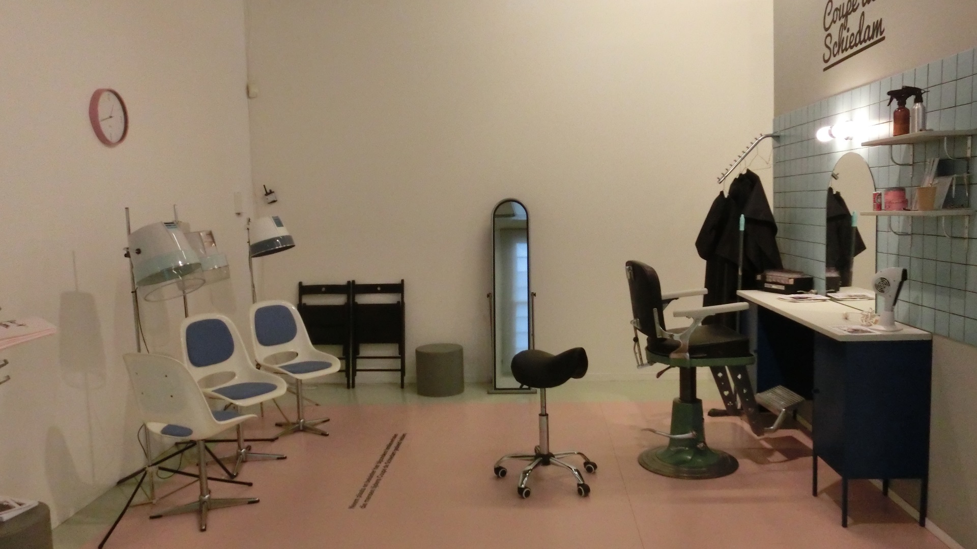 kapsalon van manon van hoeckel