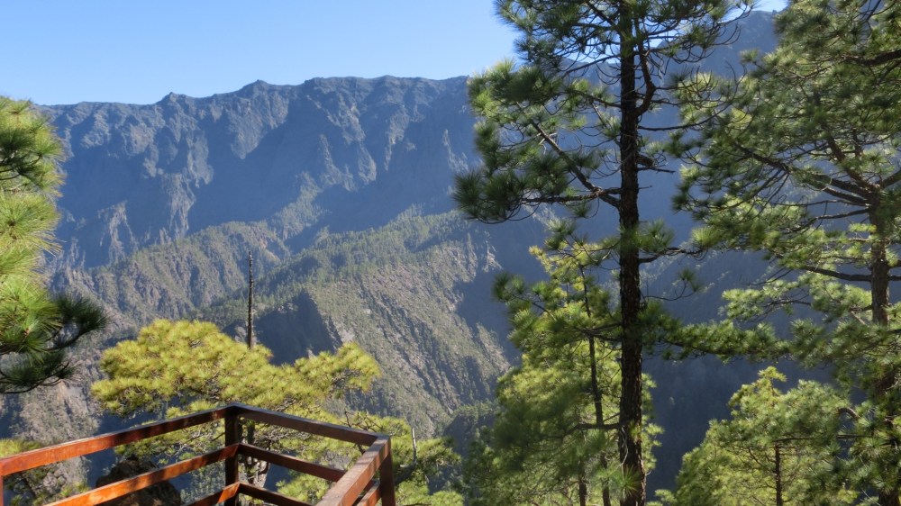 Caldera bij helder weer