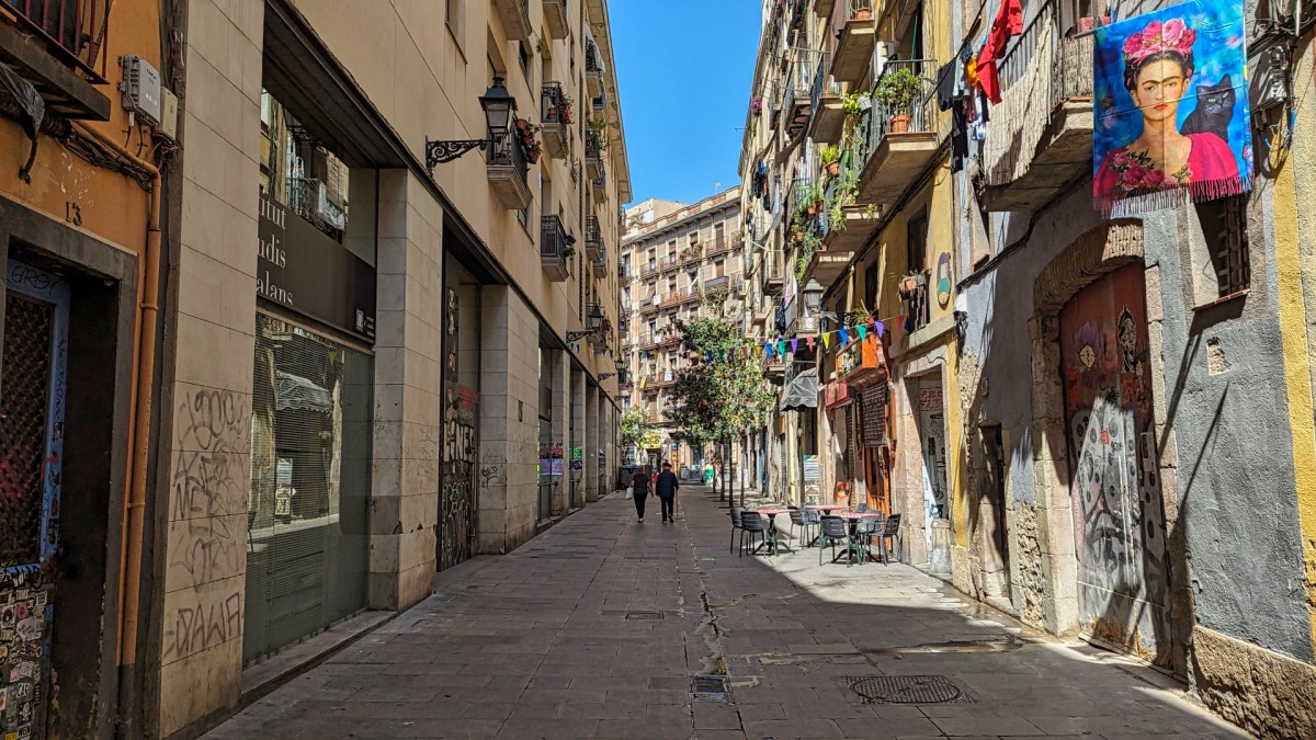 Barcelona, dwalen door de oude straten van El Raval en Sant Antoni ...